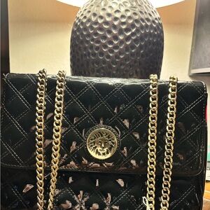 ANNE KLEIN QUILTED Designer  Women's Handbag Black Patent Purse With Chain Strap